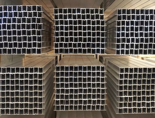 Aluminio en estructuras para paneles solares