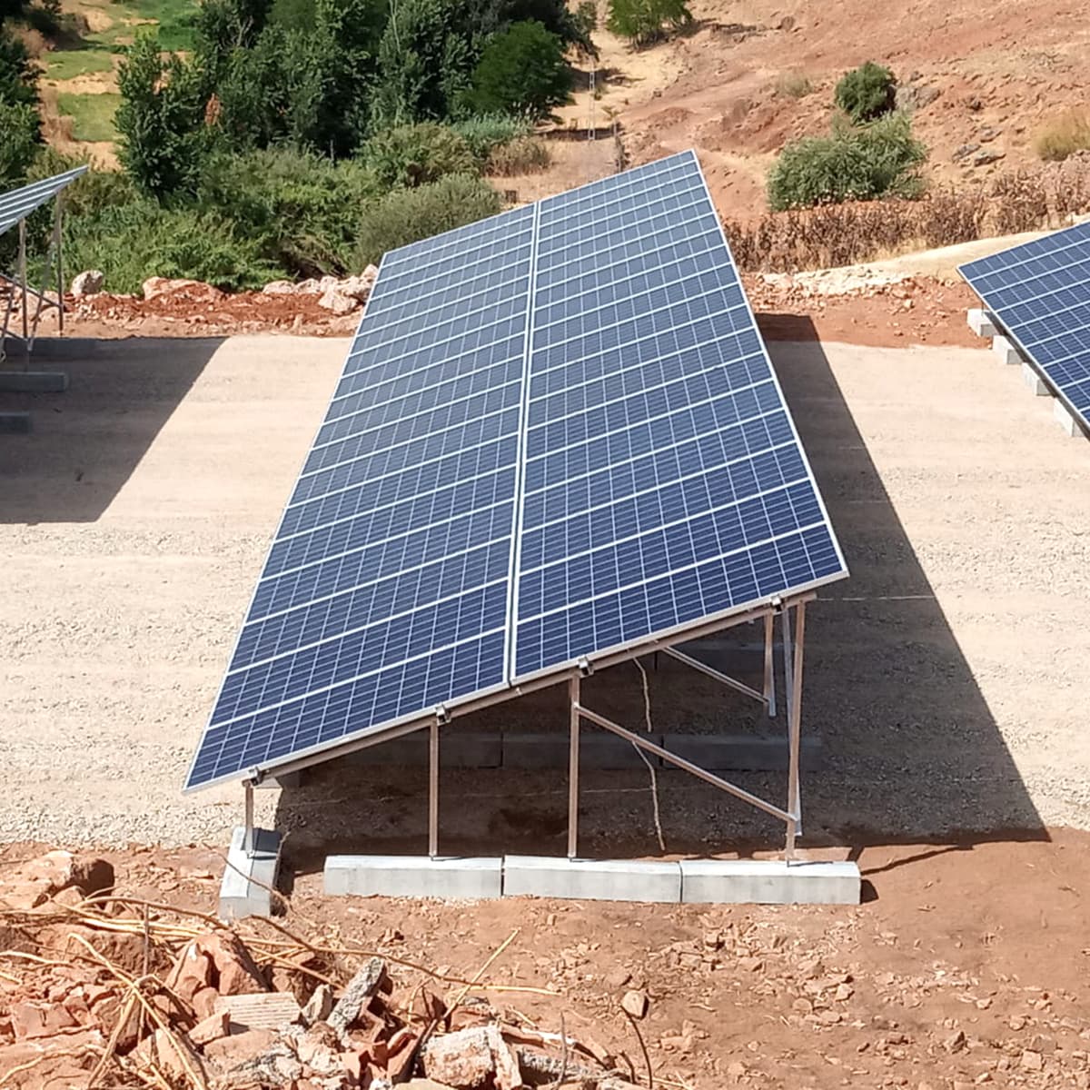 EELEVADA LASTRADA V – 2 A 2